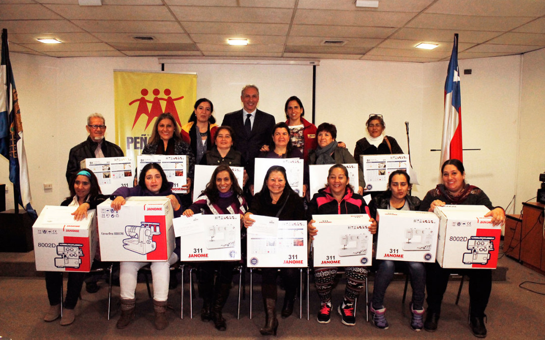 Premiación ganadoras del concurso Janome en Peñalolén